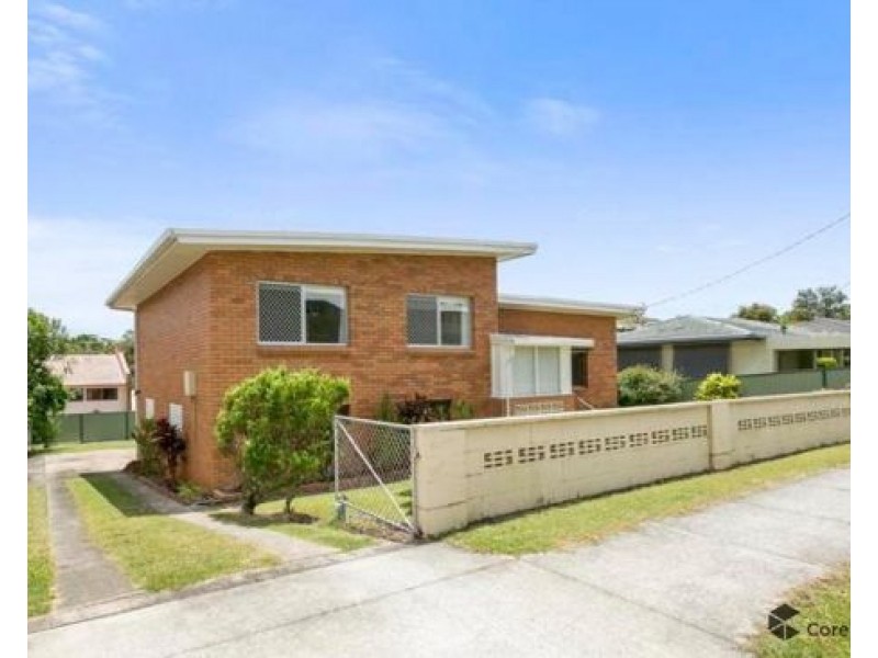 17 Nakina Street, Southport QLD 4215