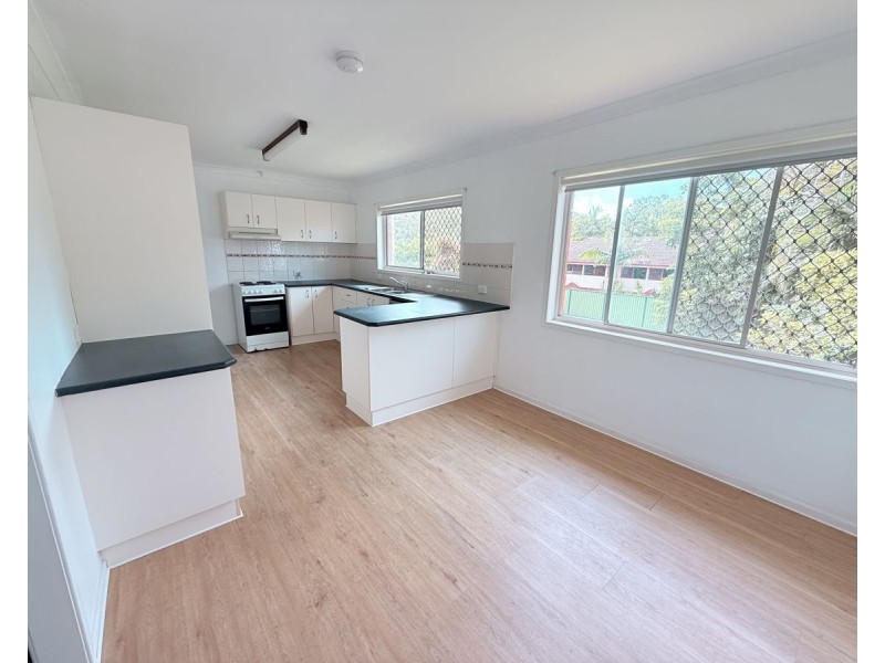 17 Nakina Street, Southport QLD 4215