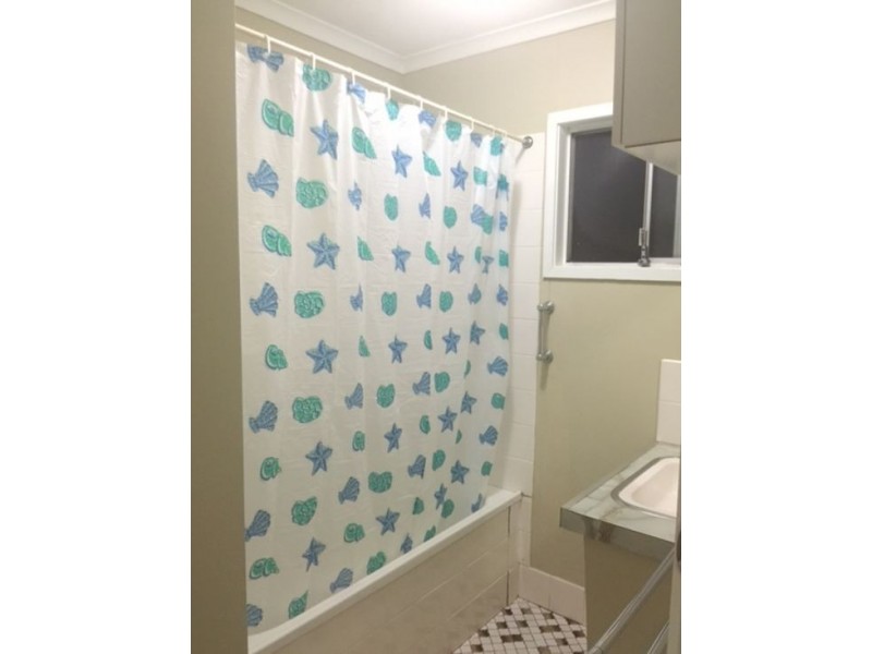 3 BENAUD ST, Macgregor QLD 4109