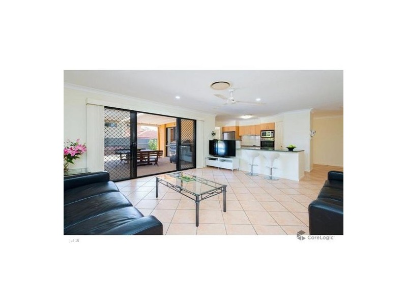 1 Ardennes Close, Mansfield QLD 4122