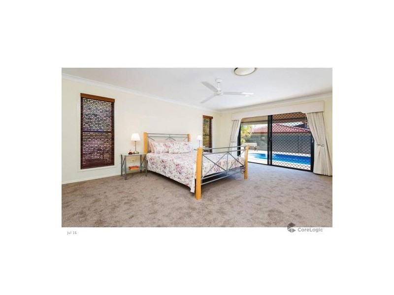 1 Ardennes Close, Mansfield QLD 4122