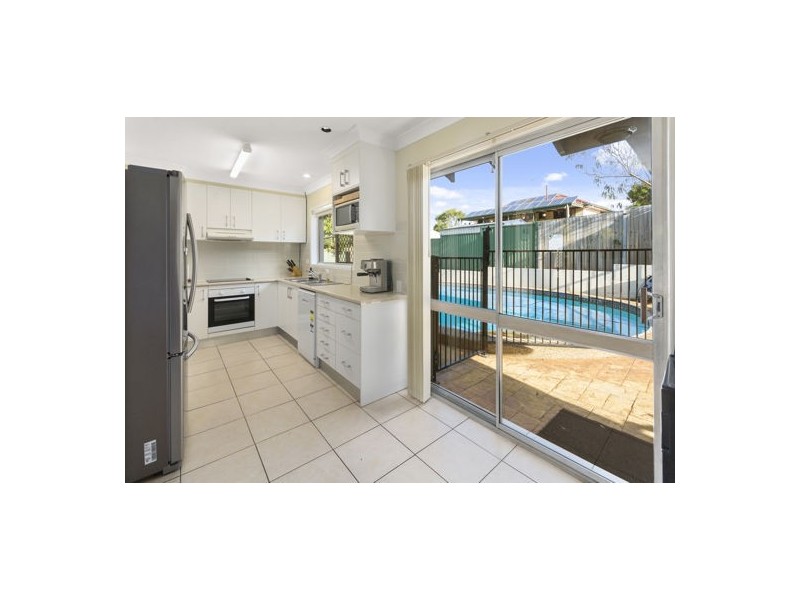 20 Veronica Avenue, Daisy Hill QLD 4127