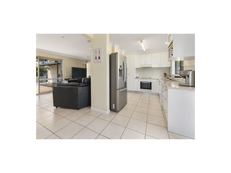 20 Veronica Avenue, Daisy Hill QLD 4127