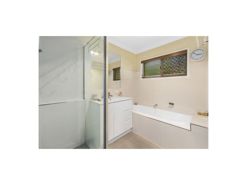 20 Veronica Avenue, Daisy Hill QLD 4127