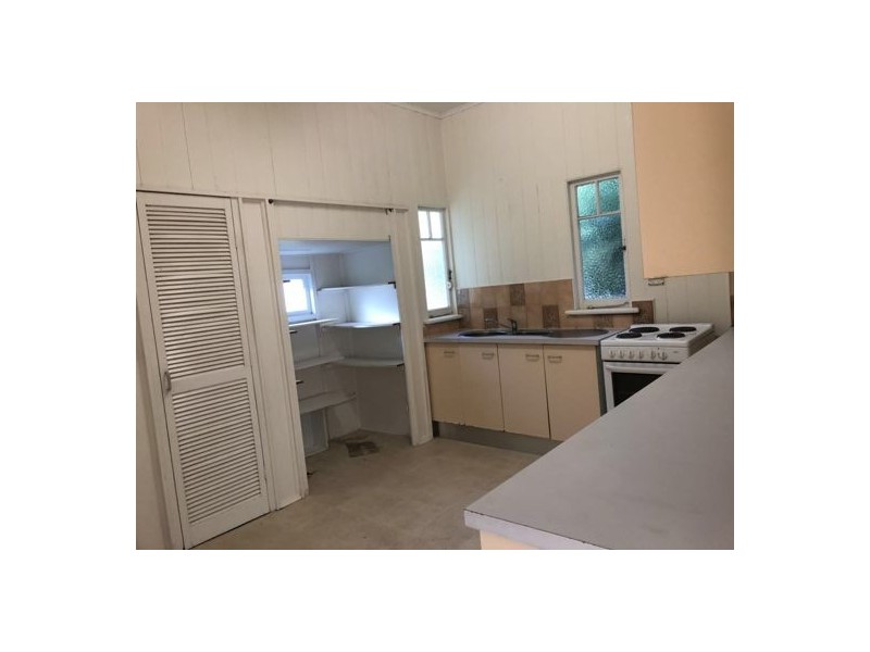 85 Minnie St, Southport QLD 4215