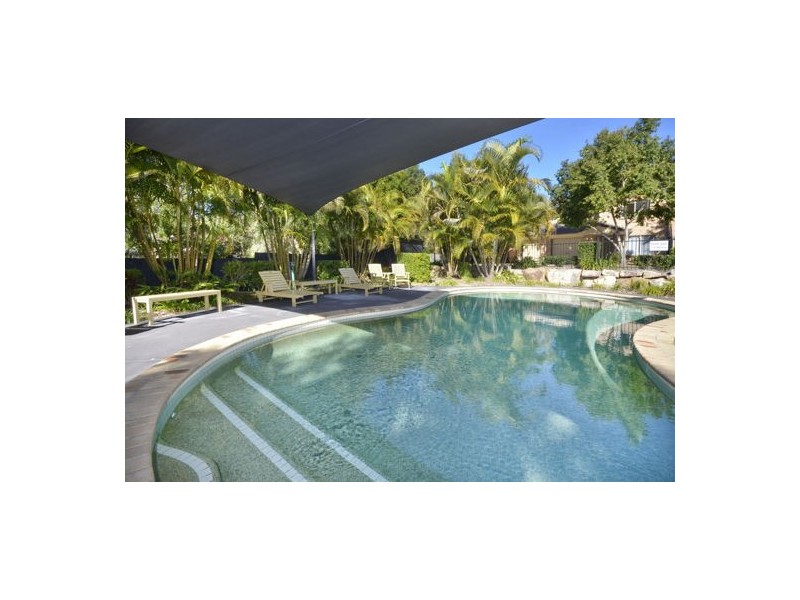 25 Hogan Place, Seventeen Mile Rocks QLD 4073