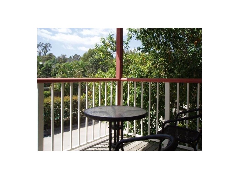 25 Hogan Place, Seventeen Mile Rocks QLD 4073
