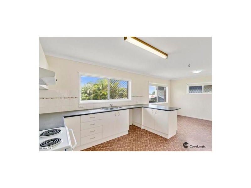 17 Nakina St, Southport QLD 4215