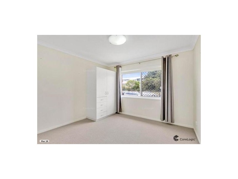 17 Nakina St, Southport QLD 4215