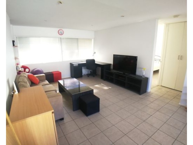 5 / 183 Nursery Road, Holland Park West QLD 4121