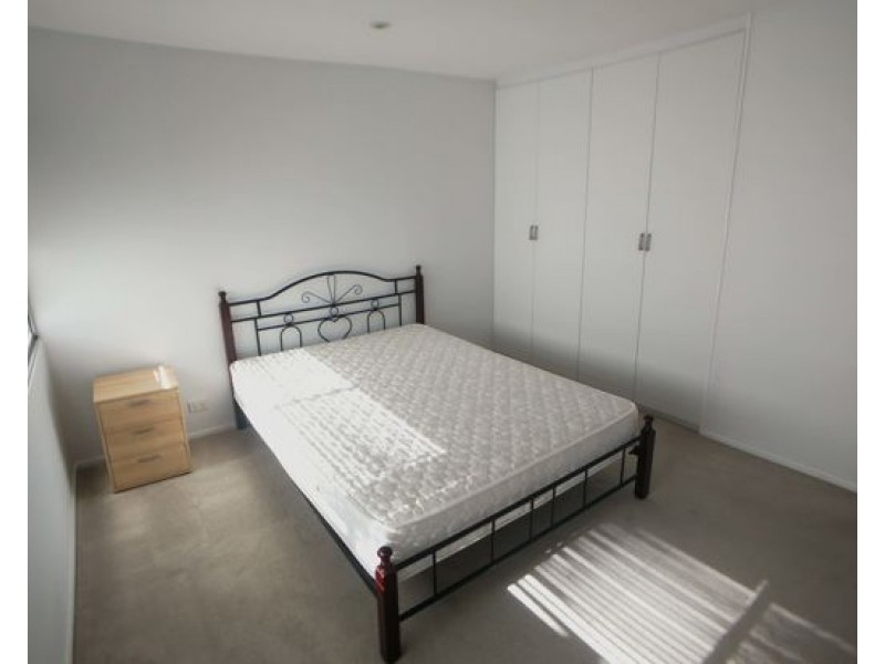 5/183 Nursery Road, Holland Park West QLD 4121