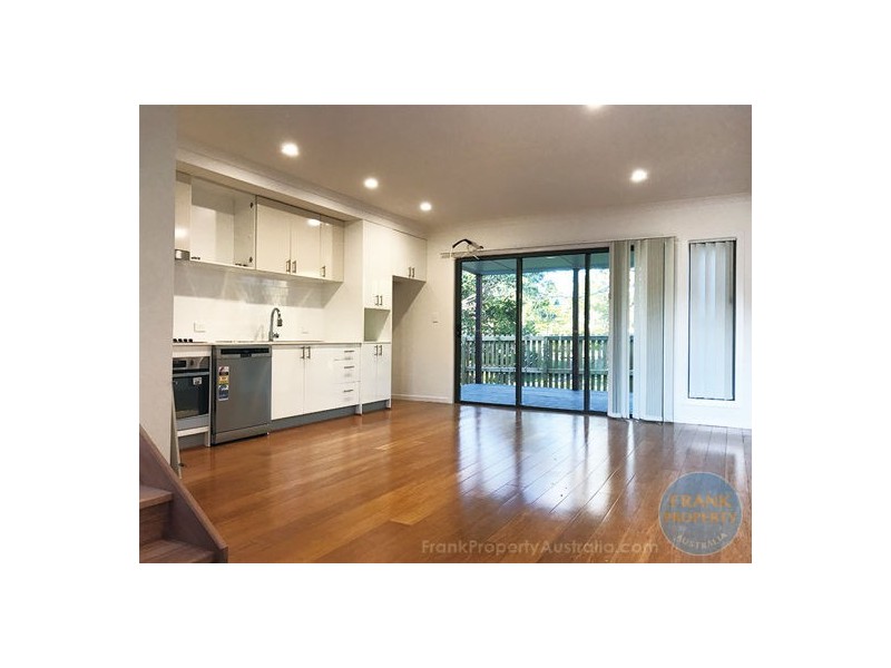 4/1210 Logan Road, Holland Park West QLD 4121