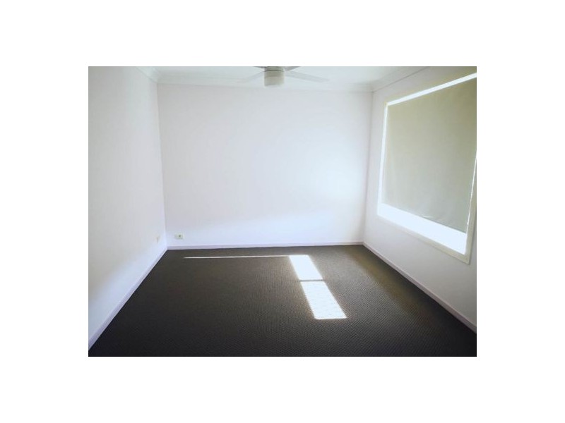 3 lani st, Wishart QLD 4122