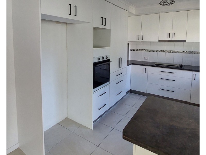 15 Chelsea Crescent, Alexandra Hills QLD 4161