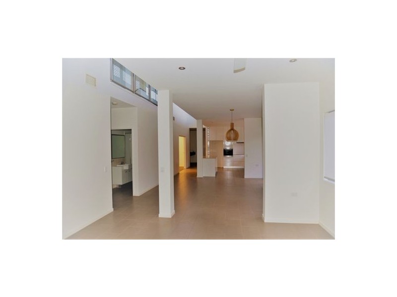 1/20 Salisbury Street, Redland Bay QLD 4165