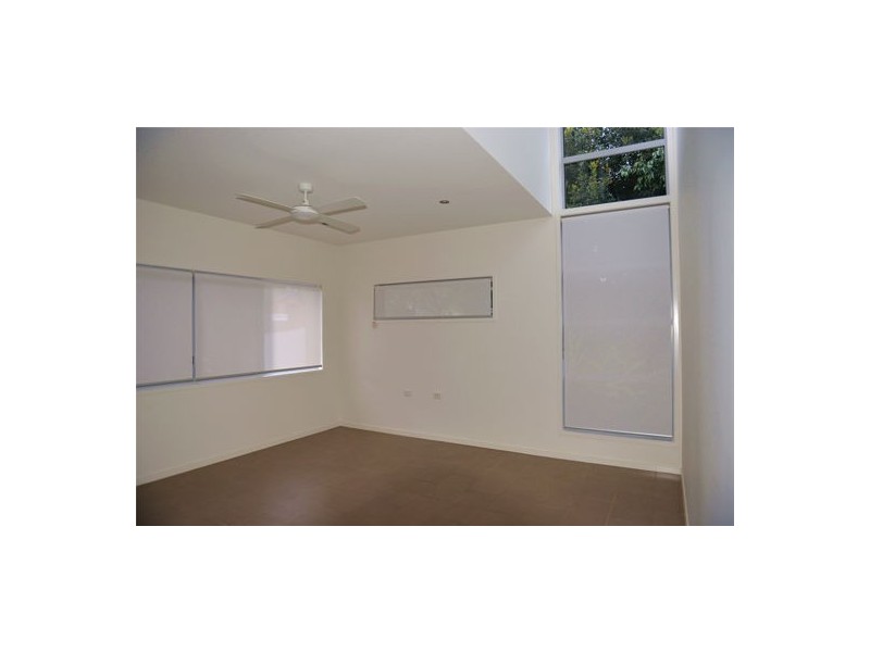 1/20 Salisbury Street, Redland Bay QLD 4165