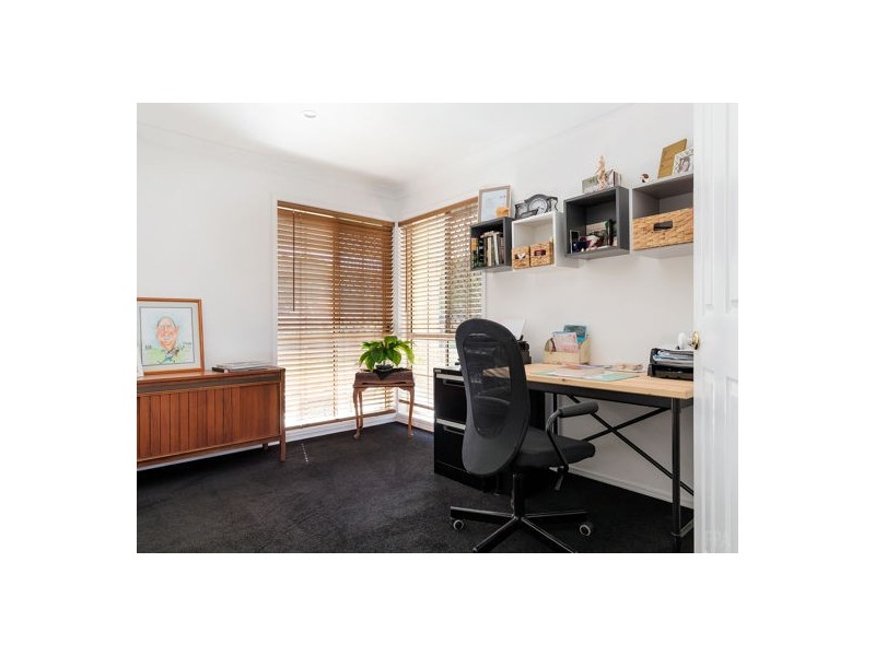 27 Grandview Place, Carindale QLD 4152