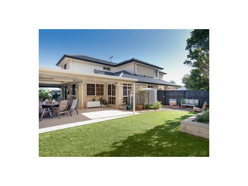 27 Grandview Place, Carindale QLD 4152