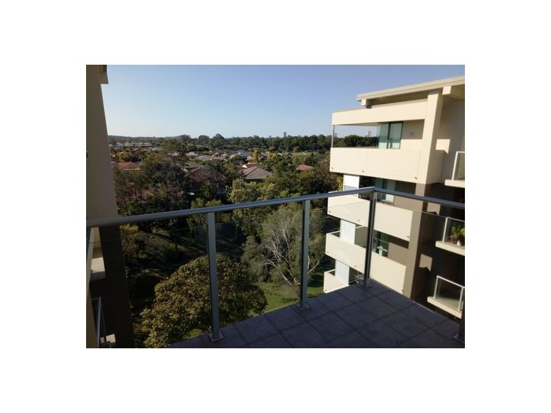 2605 14 Executive Drive, Burleigh Waters QLD 4220