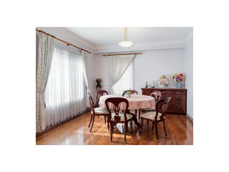 5 Trafalgar Place, Carindale QLD 4152