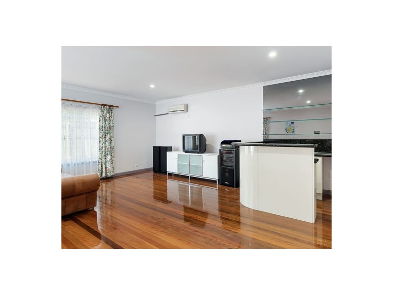 5 Trafalgar Place, Carindale QLD 4152