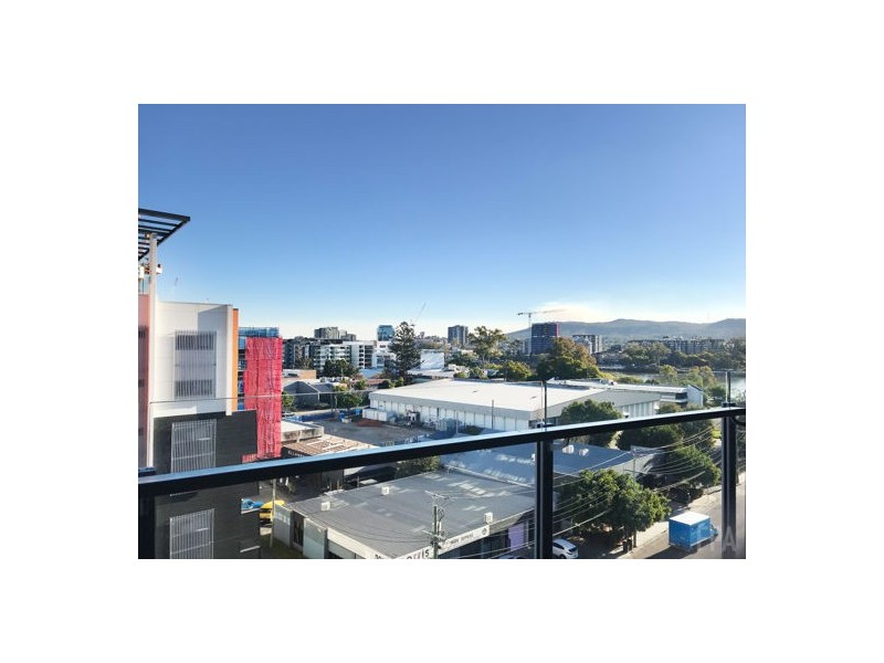 11 Beesley Street, West End QLD 4101