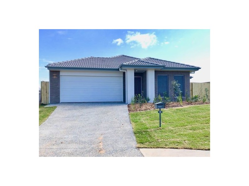 8 Jeremy Street, Coomera QLD 4209