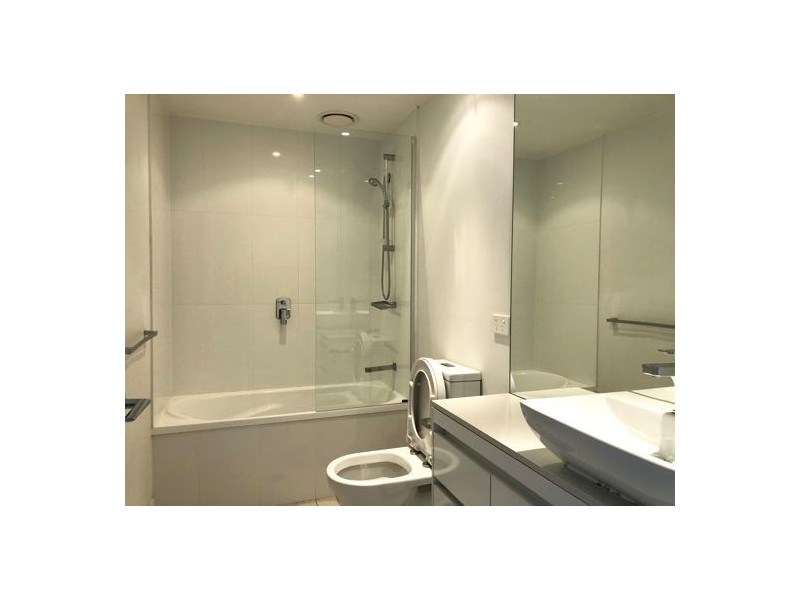 104 43 Harbour Drive,, Biggera Waters QLD 4216
