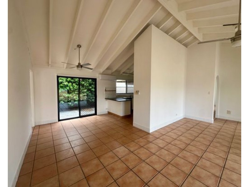 23 Allawah Street, Bundall QLD 4217