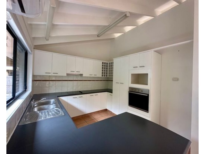 23 Allawah Street, Bundall QLD 4217