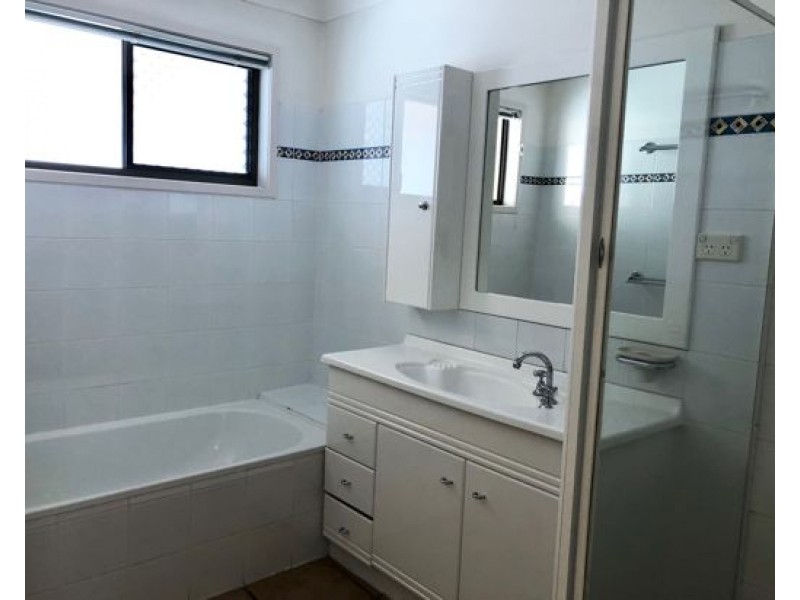 23 Allawah Street, Bundall QLD 4217