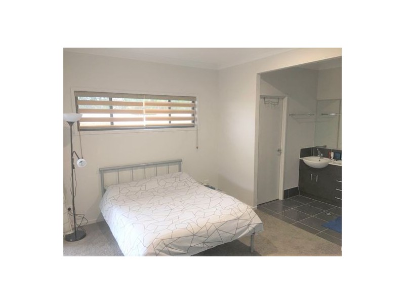 3 Irwin Street, North Lakes QLD 4509