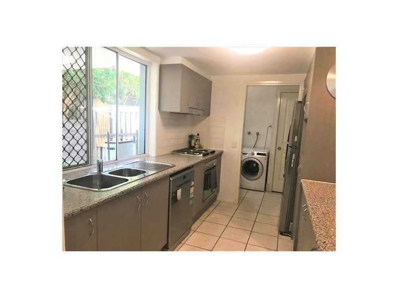 13/29 Lachlan Drive, Wakerley QLD 4154