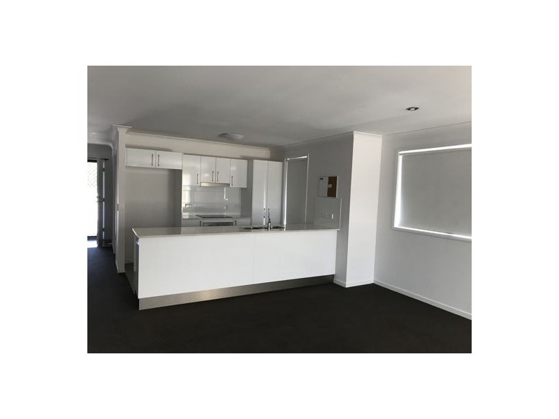 1 15-23 Redondo ST, Ningi QLD 4511