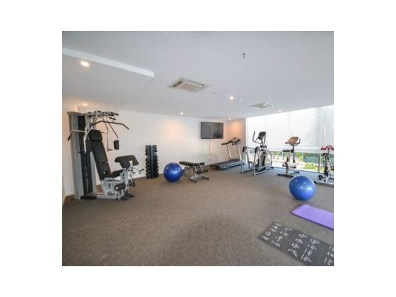1110/17 Bath St, Labrador QLD 4215