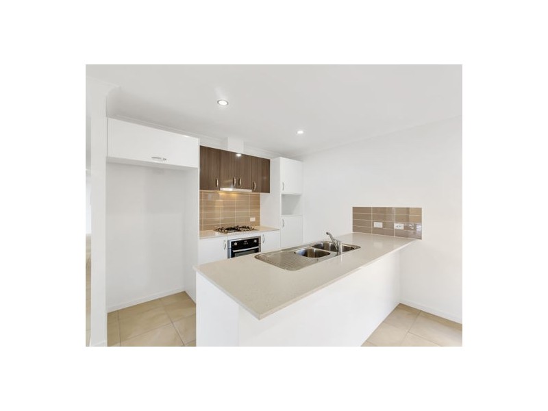 15 Stringybark Street, Spring Mountain QLD 4124