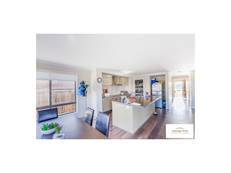 8 Wallarah Parade, North Lakes QLD 4509