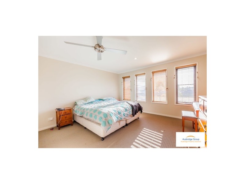 8 Wallarah Parade, North Lakes QLD 4509