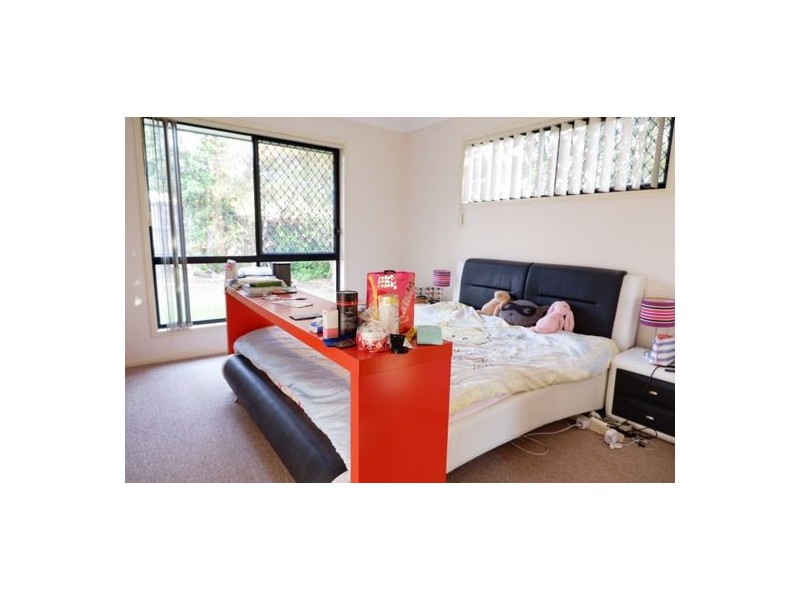 5 Kinchega Circuit, Parkinson QLD 4115