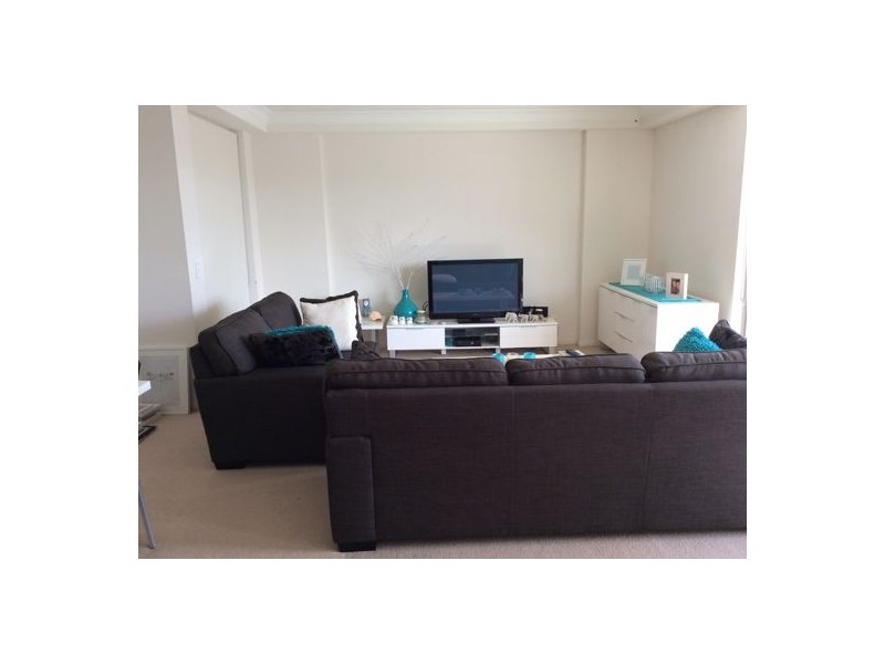 4405 12 Executive Dr, Burleigh Waters QLD 4220