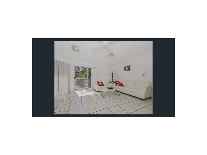 4 55 Paradise Island, Surfers Paradise QLD 4217