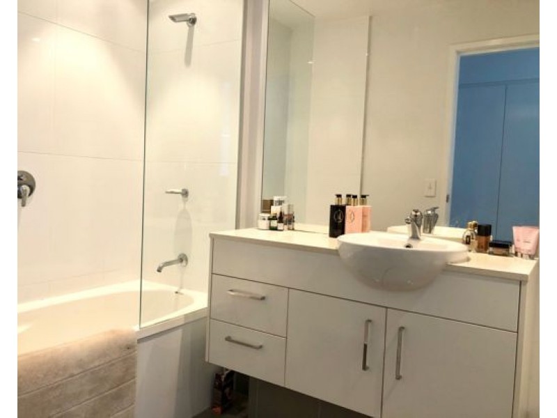 113 3 Compass Drive, Biggera Waters QLD 4216