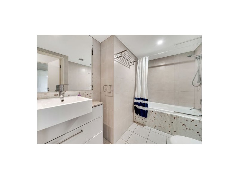 4103/14 Executive Drive, Burleigh Waters QLD 4220