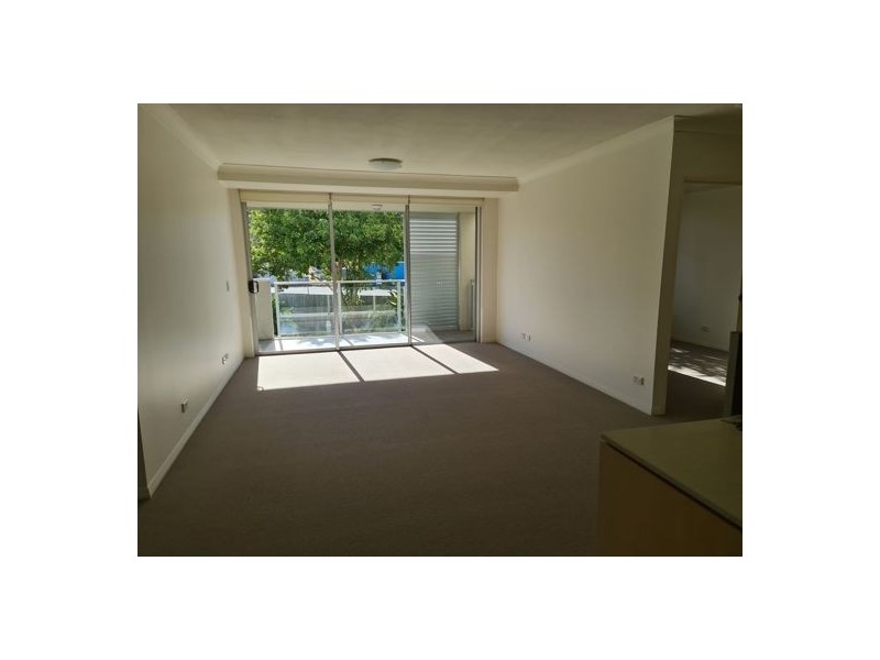 4103/14 Executive Drive, Burleigh Waters QLD 4220