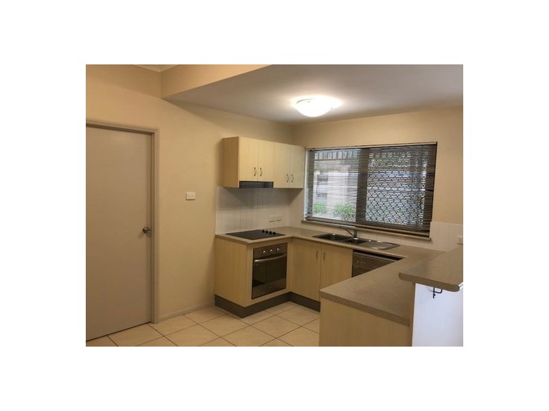20 2-16 Fairweather Road, Redlynch QLD 4870