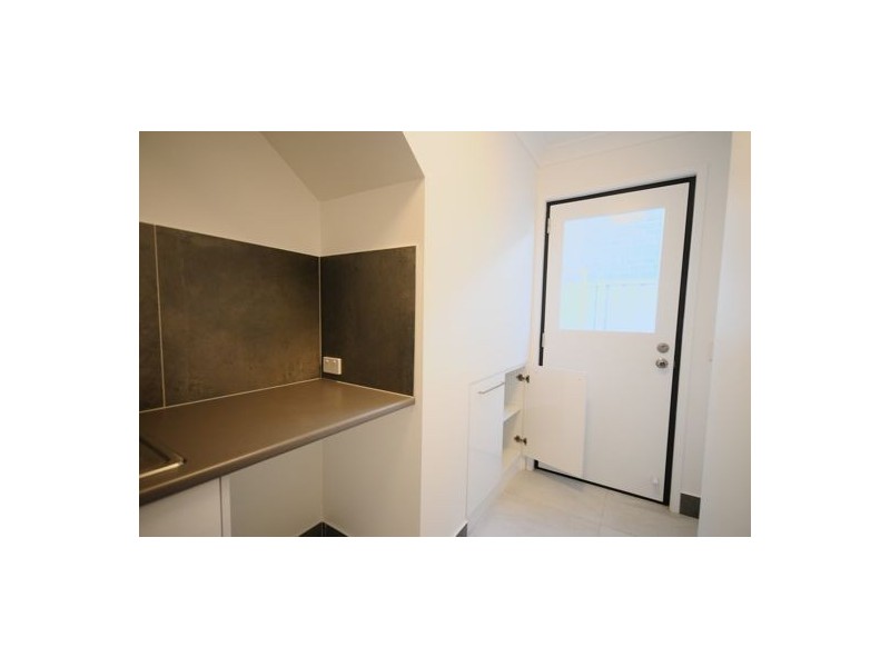 17 Splendid Close, Pallara QLD 4110