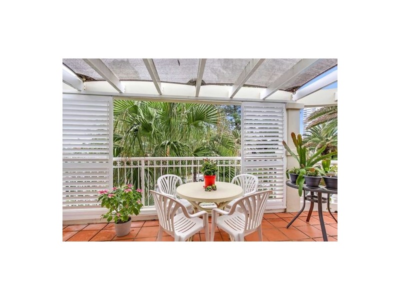 unit 12 126 Old Burleigh Road, Broadbeach QLD 4218