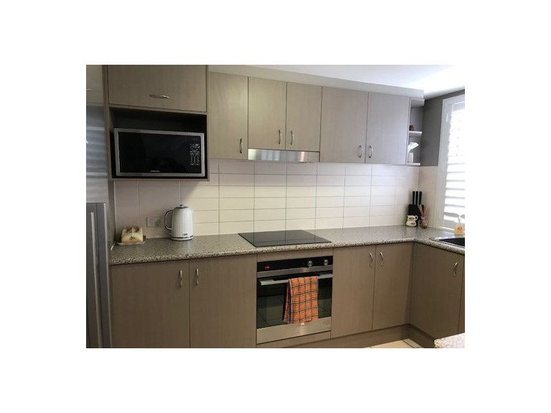 8/29 Lachlan Drive, Wakerley QLD 4154