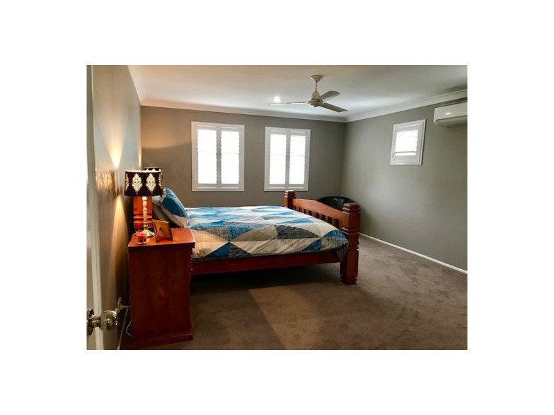 8/29 Lachlan Drive, Wakerley QLD 4154