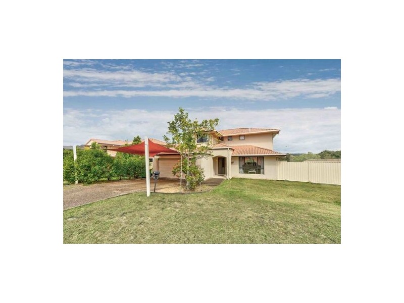 60 Golden Bear Drive, Arundel QLD 4214